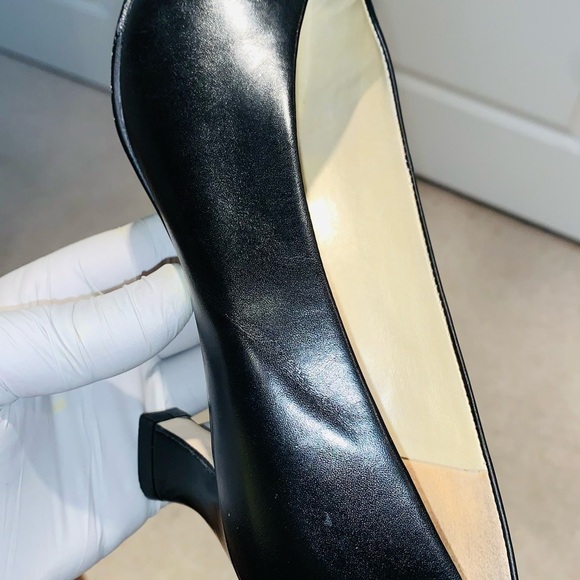 Nine West Black Leather Pumps. - Picture 14 of 15